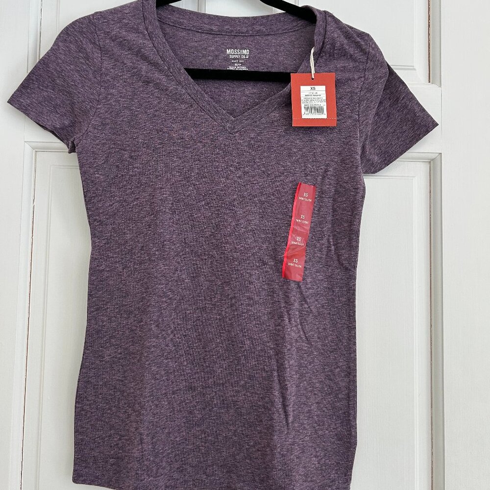 NEW Heathered Plum V-Neck Tee – Size XS